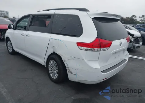 2011 Toyota Sienna Xle V6 from USA, damaged, VIN 5TDYK3DC8BS005157